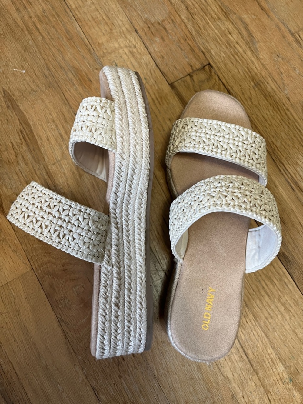 Old Navy Cream Braided Platform Slide Sandals